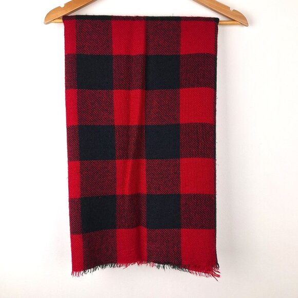 Large Heritage Print Buffalo Plaid Wrap. Red Black Blanket Scarf Size 44 x 84 - Picture 7 of 9
